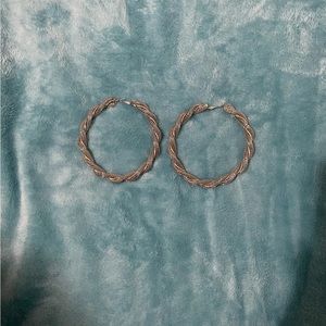 Women’s Hoop Earrings